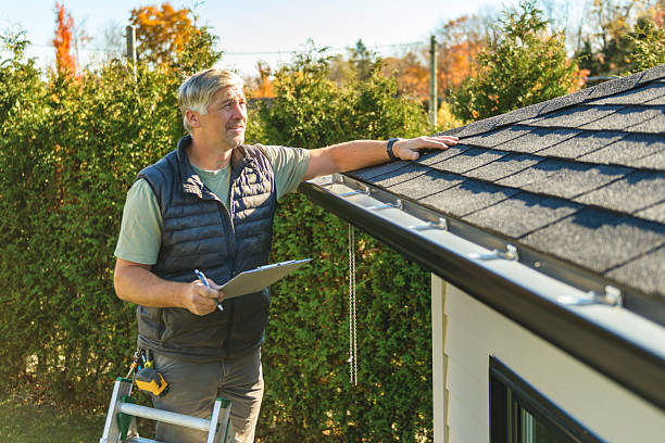 Professional Roofing technician working in South Dakota, SD